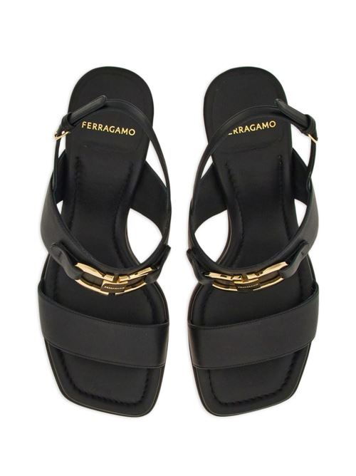  Ferragamo | 769666003